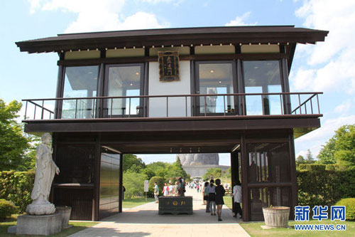 ţ�ô��λ�ھ������ڶ���Ը���ɵ���԰&ldquo;ţ�þ�Է&rdquo;������