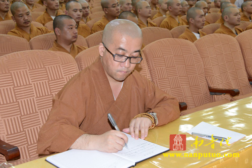 &Auml;&Iuml;&AElig;&Otilde;&Iacute;&Oacute;