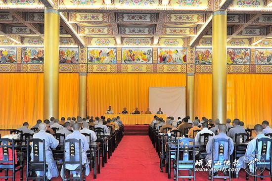 �Ĵ�ʡ��ʮ�Ž촫�䷨������ʦ��ѵ�ڶ�üɽ�����Ժ����