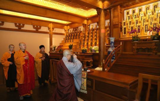 ���巨ʦ���ߺ��ݾ����·��� 