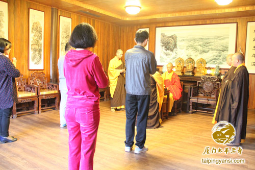 ���ŷ������