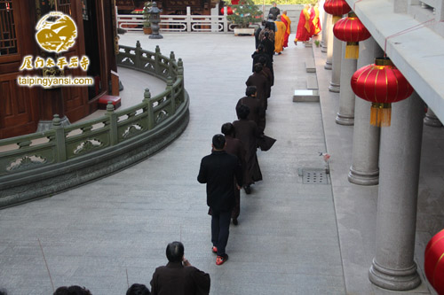 ���ŷ������