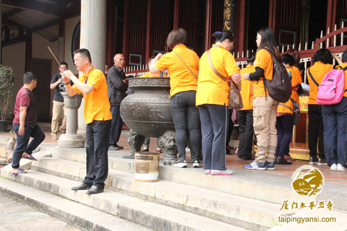 ���ŷ������